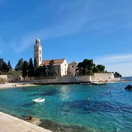 Апартаменты New Beautiful Studio, Private Terrace-hvar Town